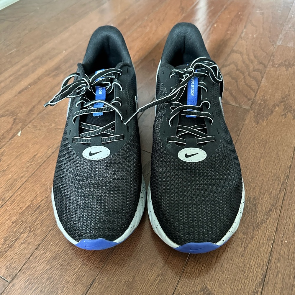 Men’s Nikes